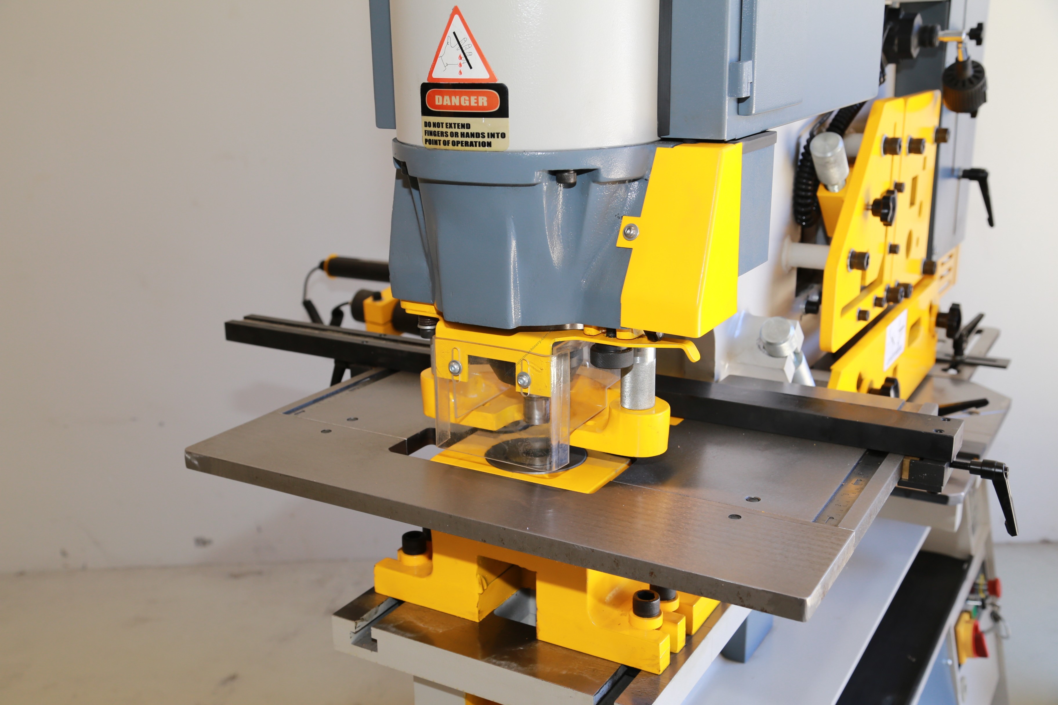 Kingsland Atlantic Multi 70 Iron Worker Kingsland Atlantic Multi 70 Iron Worker