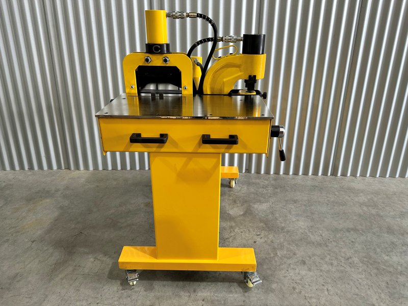 SMG 2000XA Busbar Processing Station SMG 2000XA Busbar Processing Station