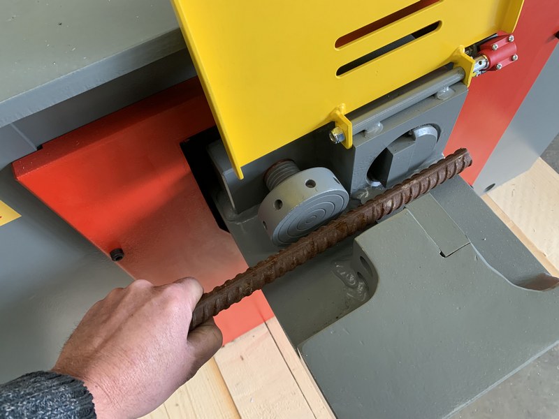 ICARO CP50/54 Combined Rebar Cutter And Bender with Digital Angle Controller ICARO CP50/54 Combined Rebar Cutter And Bender with Digital Angle Controller