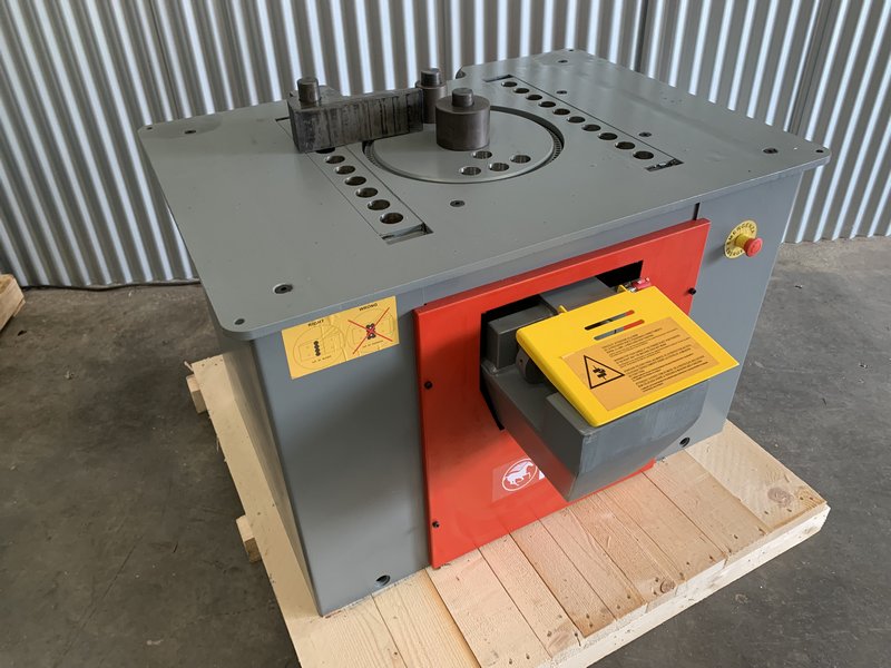 ICARO CP50/54 Combined Rebar Cutter And Bender with Digital Angle Controller ICARO CP50/54 Combined Rebar Cutter And Bender with Digital Angle Controller