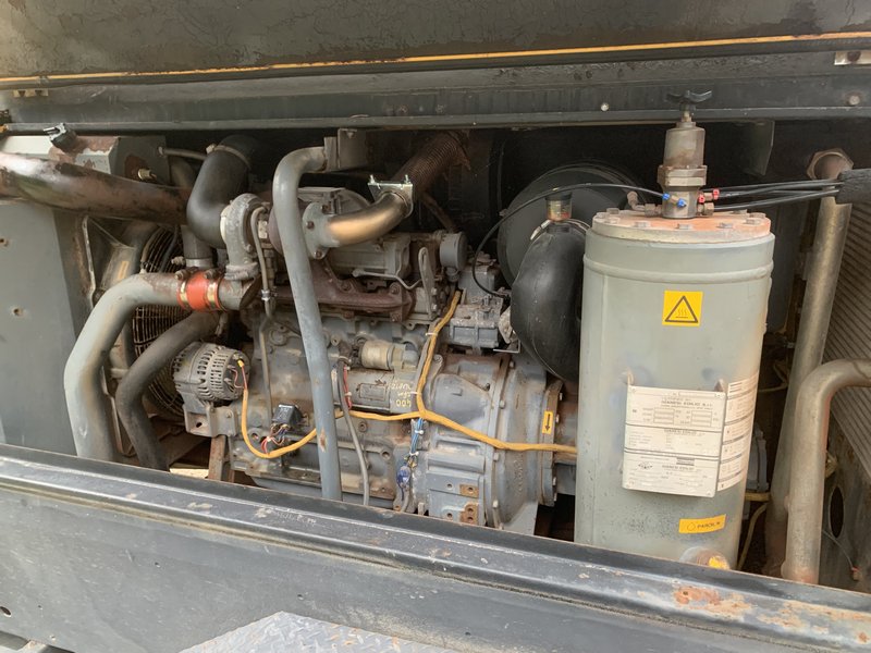 Used Atlas Copco XAS 186 Diesel Air Compressor With After Cooler 400 CFM – Starts Easy & Runs Well Used Atlas Copco XAS 186 Diesel Air Compressor With After Cooler 400 CFM – Starts Easy & Runs Well