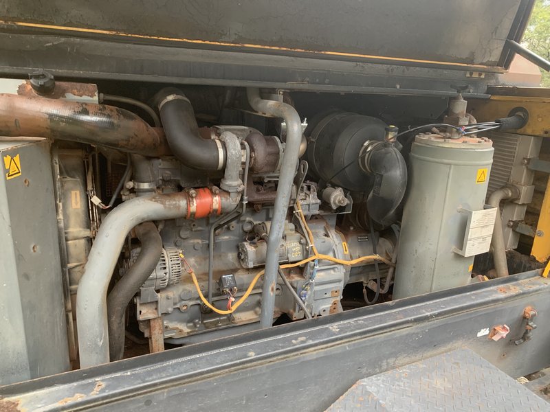 Used Atlas Copco XAS 186 Diesel Air Compressor With After Cooler 400 CFM – Starts Easy & Runs Well Used Atlas Copco XAS 186 Diesel Air Compressor With After Cooler 400 CFM – Starts Easy & Runs Well