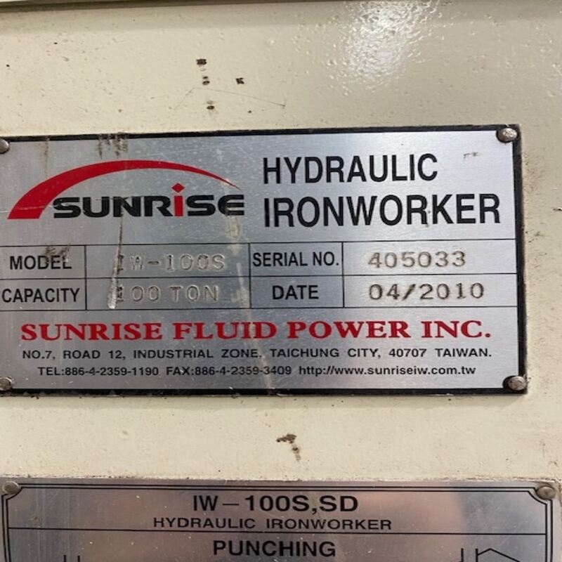 Used Sunrise 1W-100S Hydraulic Ironworker Combined Cropper/Puncher/Notcher Used Sunrise 1W-100S Hydraulic Ironworker Combined Cropper/Puncher/Notcher