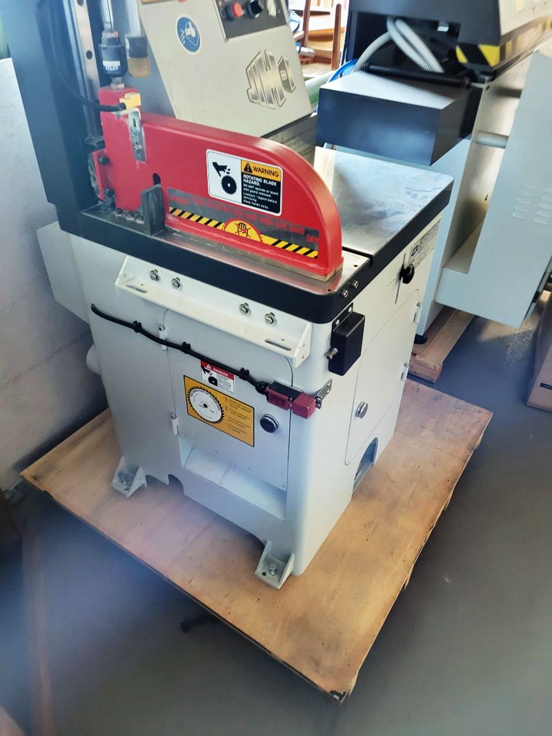 Used 2017 JIH-18D Metal Cutting Saw – Like New in Dry Storage Used 2017 JIH-18D Metal Cutting Saw – Like New in Dry Storage