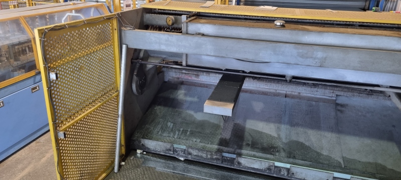 Used Hydraulic Guillotine QC12Y Year 2007 Used Hydraulic Guillotine QC12Y Year 2007