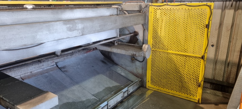 Used Hydraulic Guillotine QC12Y Year 2007 Used Hydraulic Guillotine QC12Y Year 2007