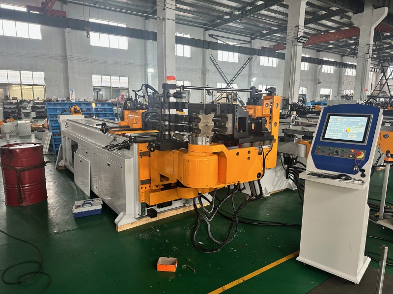 Unitech TBM63X4-2A-1S CNC Tube Bending Machine Unitech TBM63X4-2A-1S CNC Tube Bending Machine