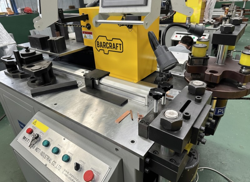 SMG BarCraft 3000XA PRO CNC Fully Automatic Three in One Busbar Processing Station SMG BarCraft 3000XA PRO CNC Fully Automatic Three in One Busbar Processing Station