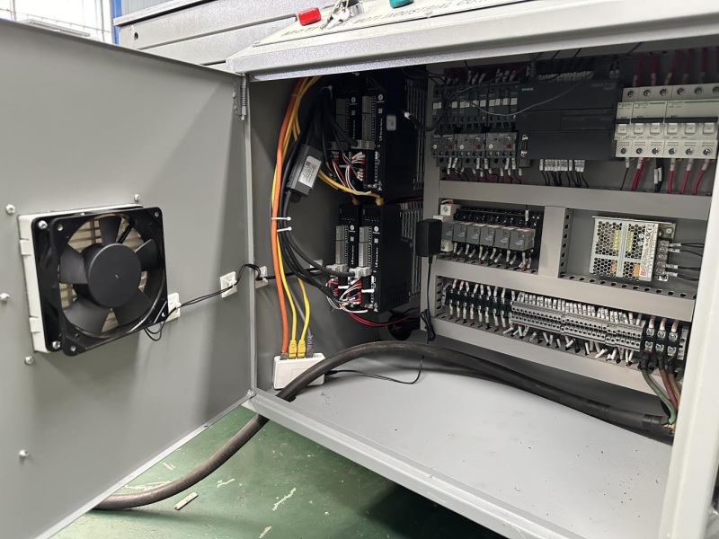 SMG BarCraft 3000XA PRO CNC Fully Automatic Three in One Busbar Processing Station SMG BarCraft 3000XA PRO CNC Fully Automatic Three in One Busbar Processing Station