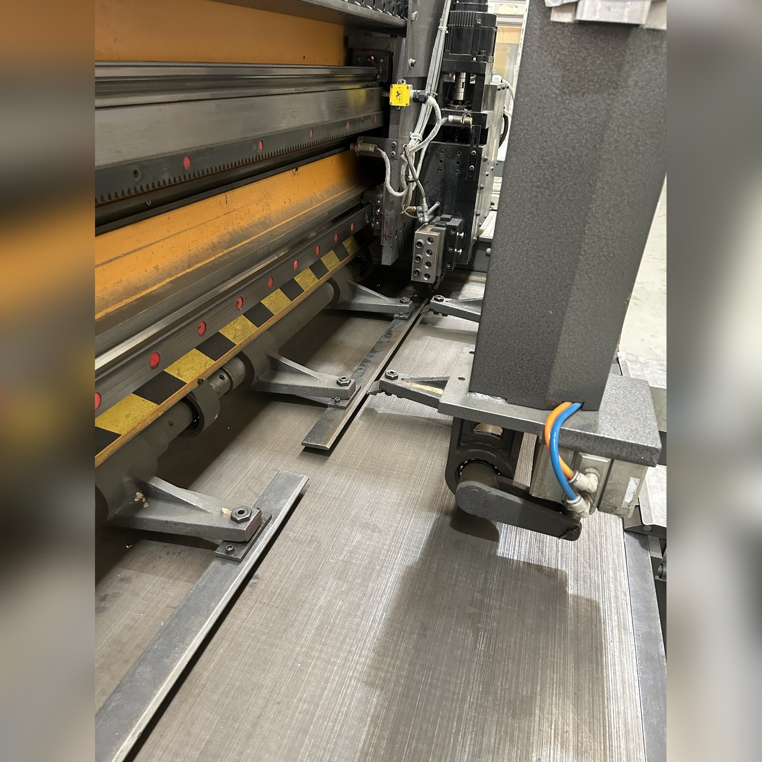 Used B2-4000×1220 CNC V-Grooving Machine | 4000mm x 1220mm | 2026 Model | High-Precision Metal Slotting Used B2-4000×1220 CNC V-Grooving Machine | 4000mm x 1220mm | 2026 Model | High-Precision Metal Slotting