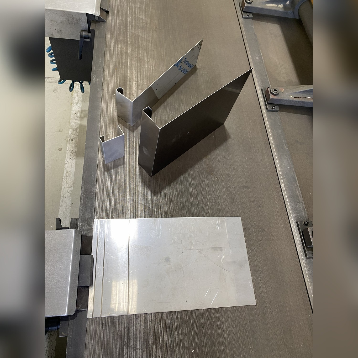Used B2-4000×1220 CNC V-Grooving Machine | 4000mm x 1220mm | 2026 Model | High-Precision Metal Slotting Used B2-4000×1220 CNC V-Grooving Machine | 4000mm x 1220mm | 2026 Model | High-Precision Metal Slotting