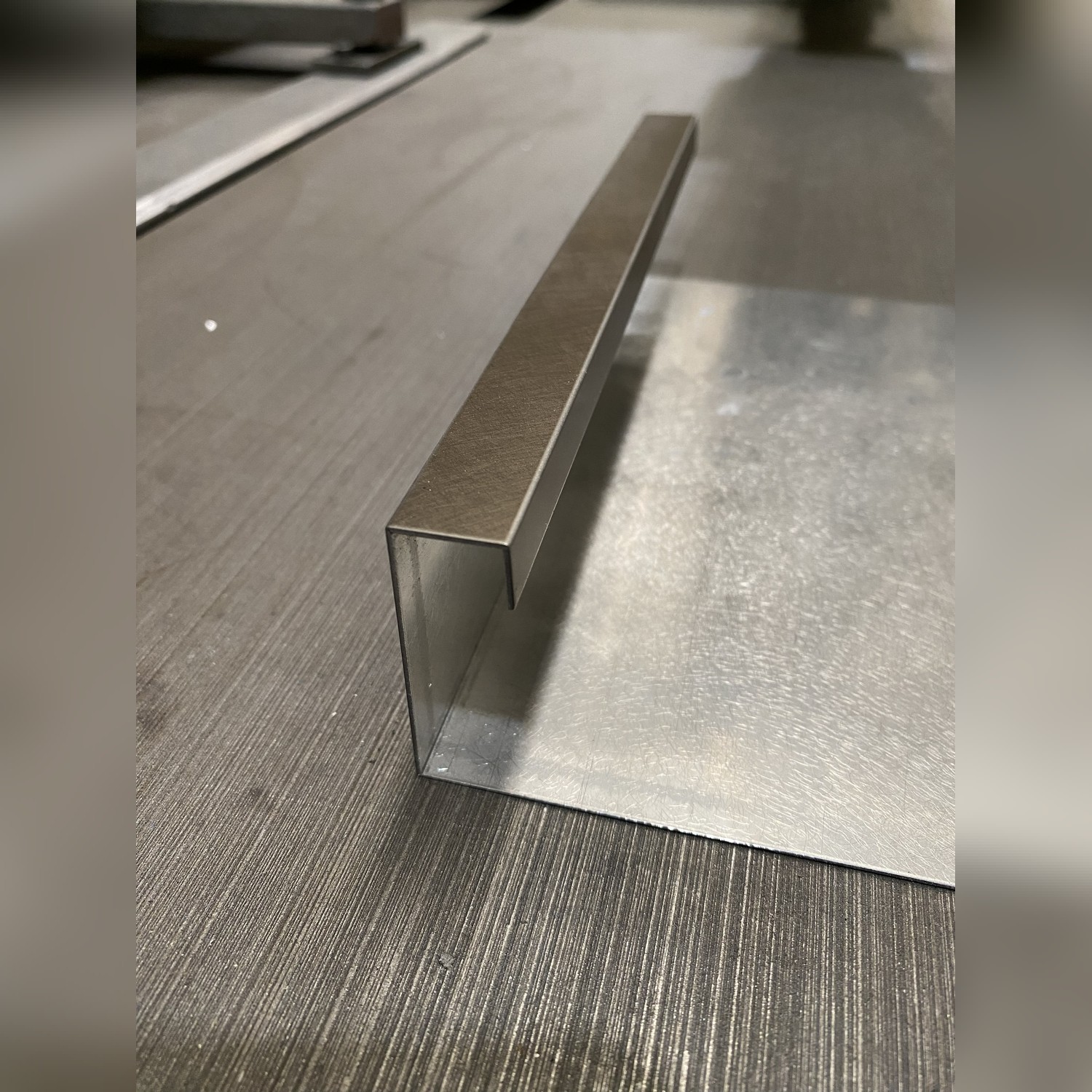 Used B2-4000×1220 CNC V-Grooving Machine | 4000mm x 1220mm | 2026 Model | High-Precision Metal Slotting Used B2-4000×1220 CNC V-Grooving Machine | 4000mm x 1220mm | 2026 Model | High-Precision Metal Slotting